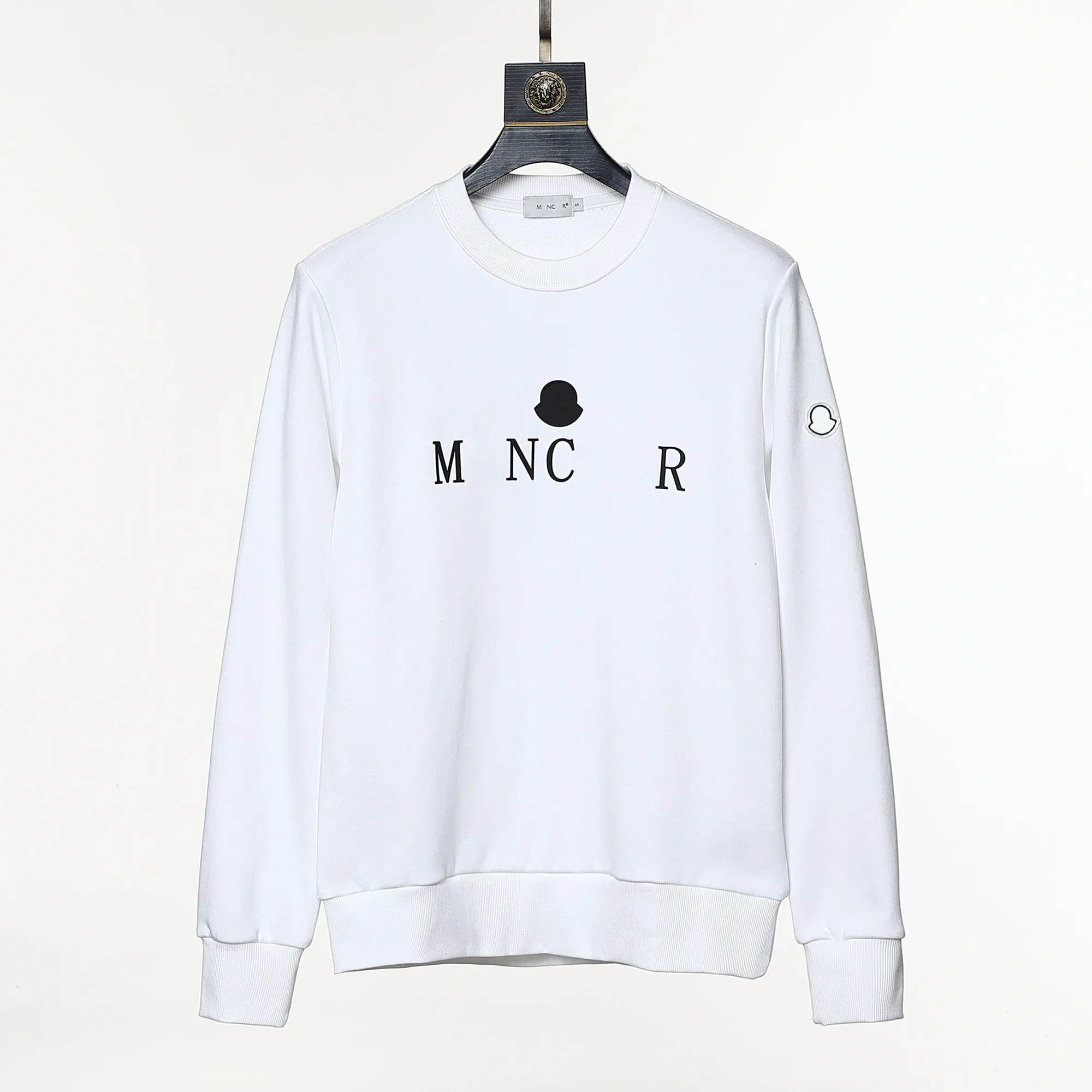 e8c13149-3b23-4122-bf1a-5ed0e2052877